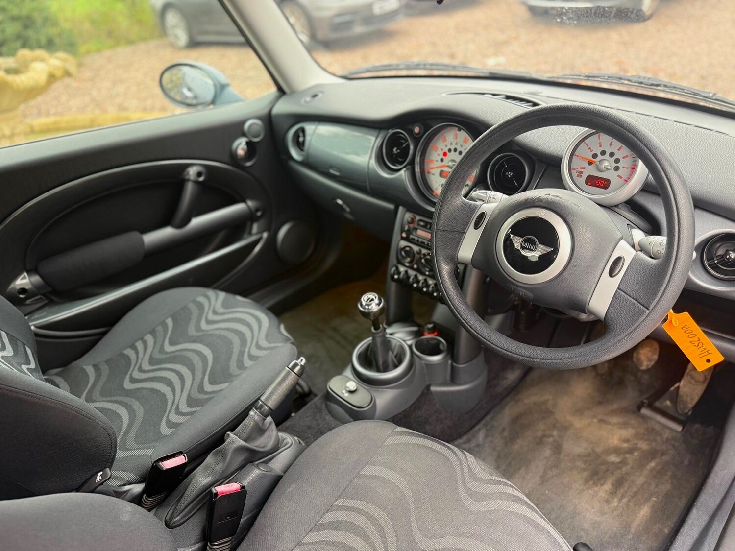 Used MINI Hatch 2002 for sale - 76431768: Photo 16