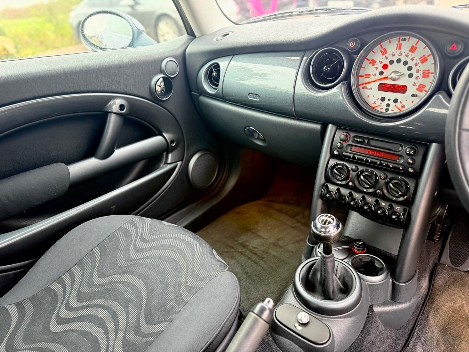 Used MINI Hatch 2002 for sale - 76431768: Photo 18