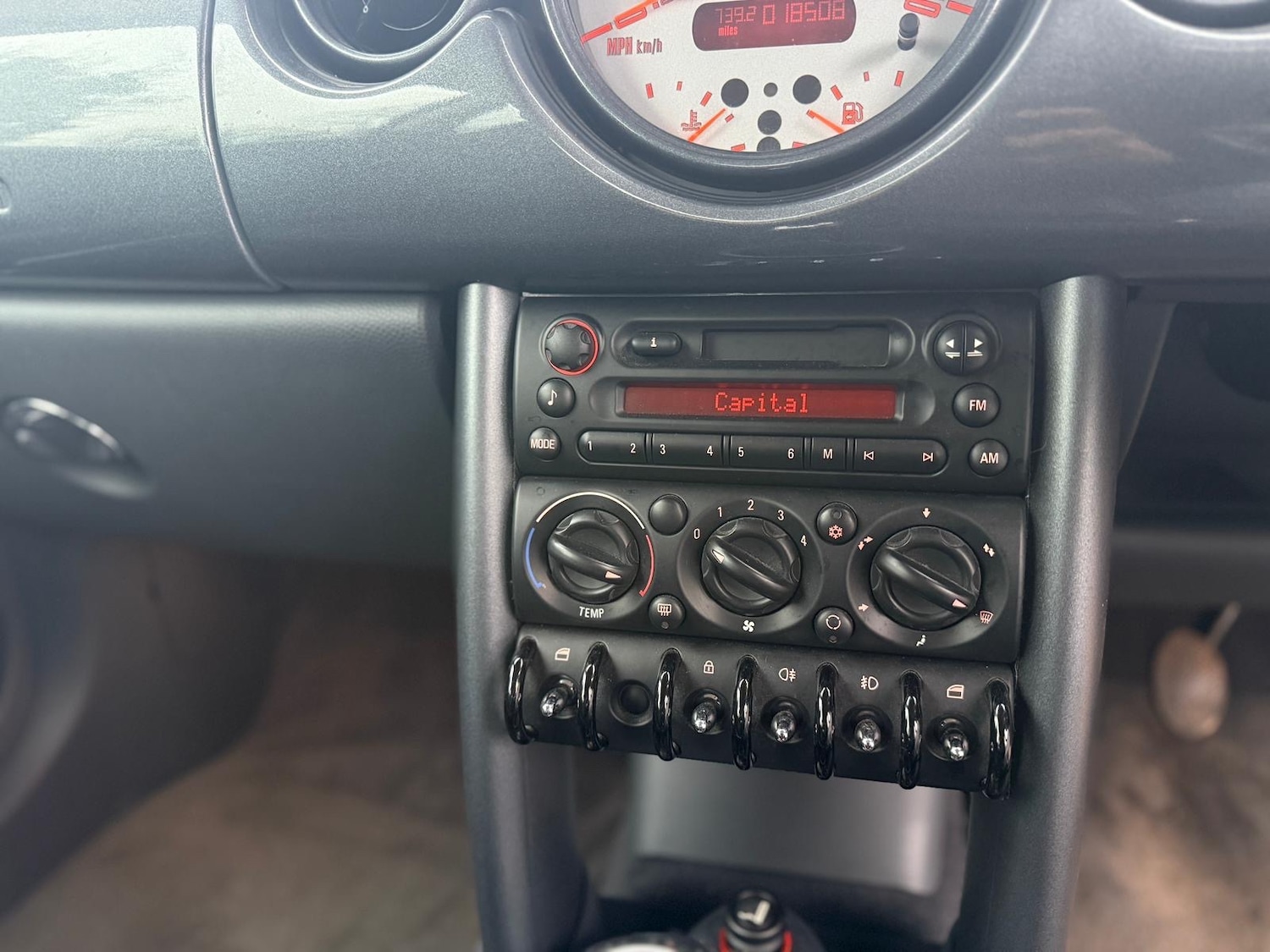 Used MINI Hatch 2002 for sale - 76431768: Photo 20