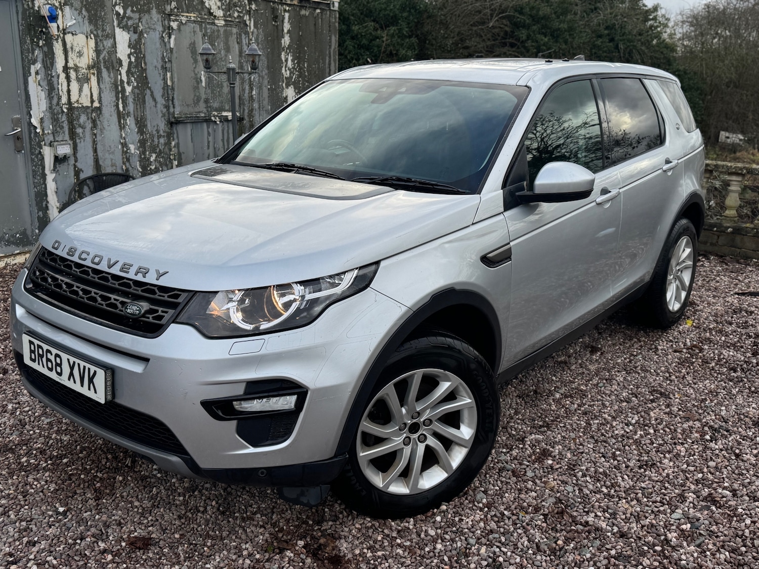 Used Land Rover Discovery 2025 for sale - 77258949: Photo 3
