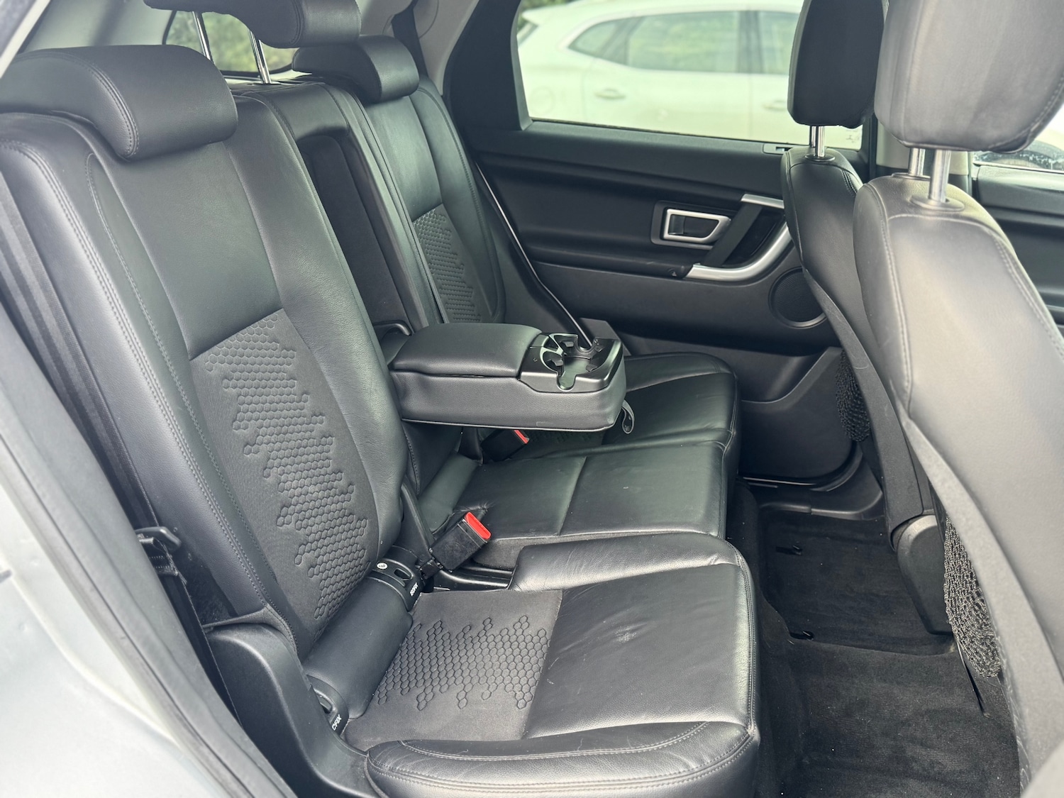 Used Land Rover Discovery 2025 for sale - 77258949: Photo 8