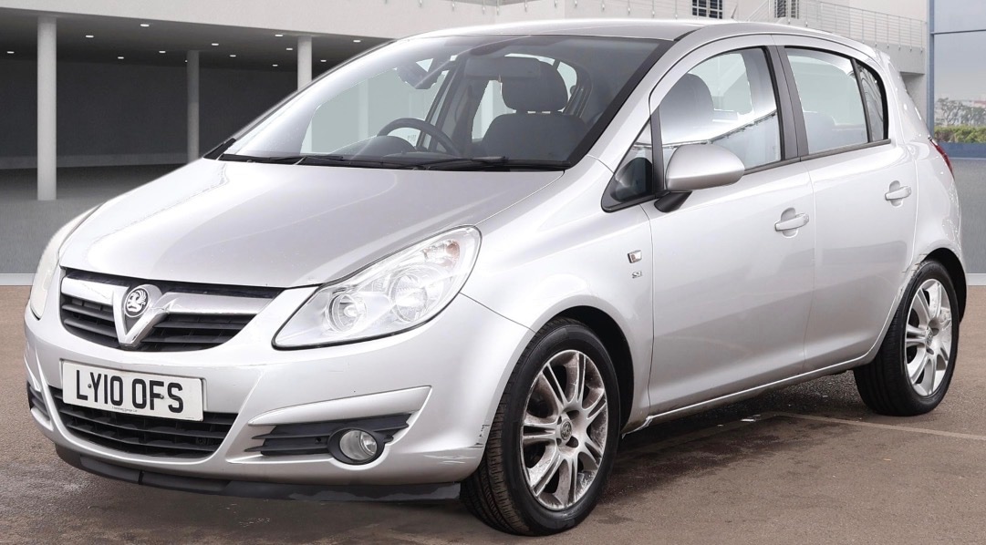 Used Vauxhall Corsa 2010 for sale - 77635284: Photo 3