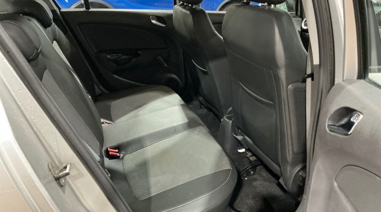 Used Vauxhall Corsa 2010 for sale - 77635284: Photo 5