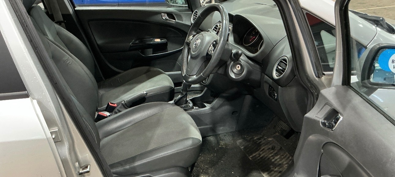 Used Vauxhall Corsa 2010 for sale - 77635284: Photo 6