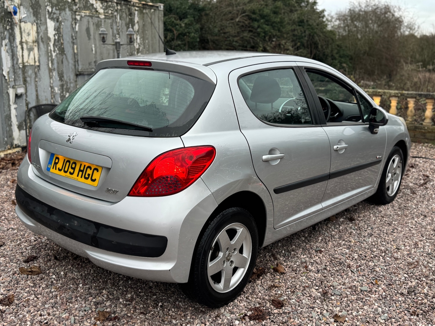 Used Peugeot 207 2009 for sale - 77981190: Photo 2