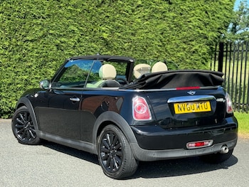 Used MINI Convertible 2010 for sale - 78751052: Photo