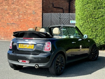 Used MINI Convertible 2010 for sale - 78751052: Photo