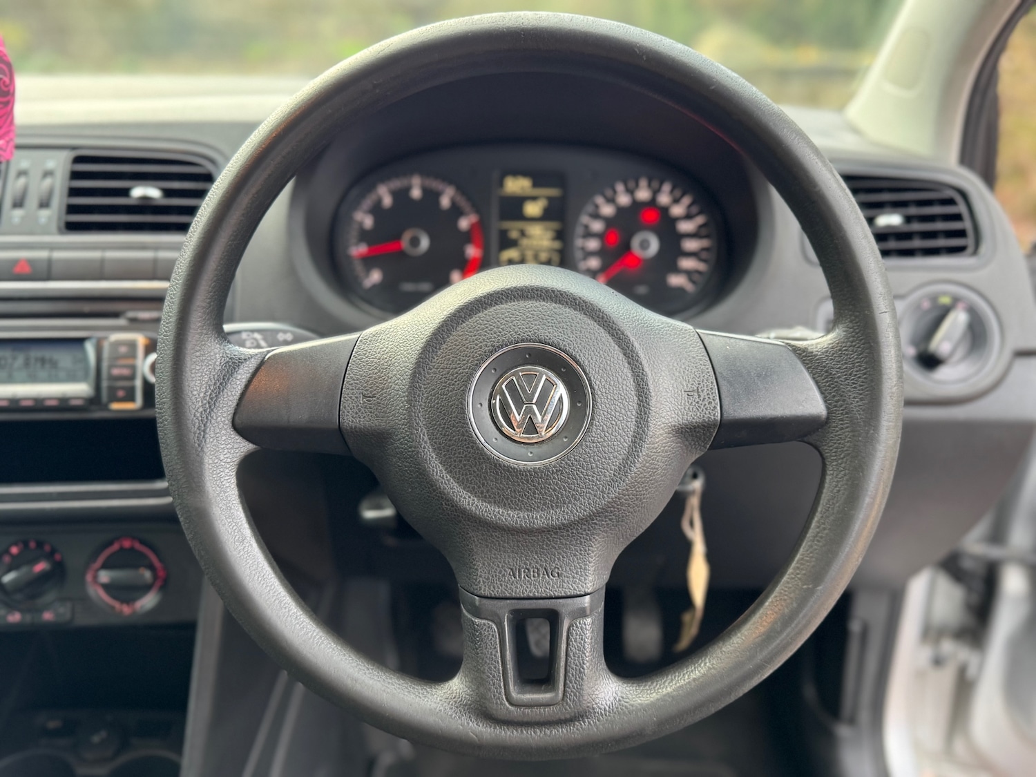 Used Volkswagen Polo 2011 for sale - 76940235: Photo 10