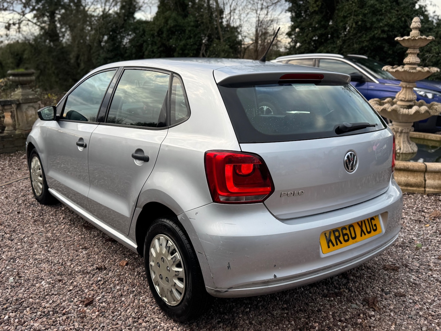 Used Volkswagen Polo 2011 for sale - 76940235: Photo 2