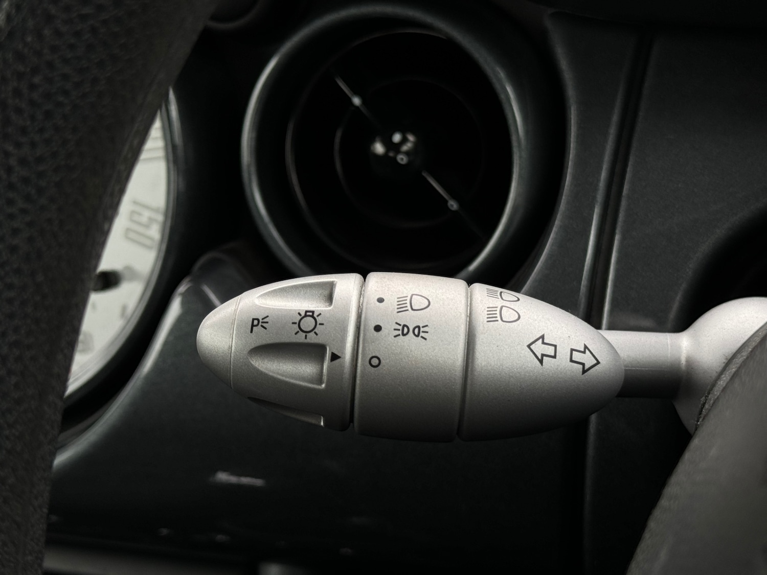 Used MINI Hatch 2002 for sale - 77606823: Photo 24