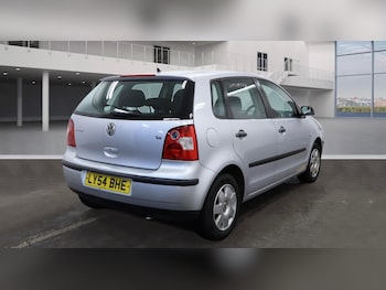 Used Volkswagen Polo 2004 for sale - 76848877: Photo