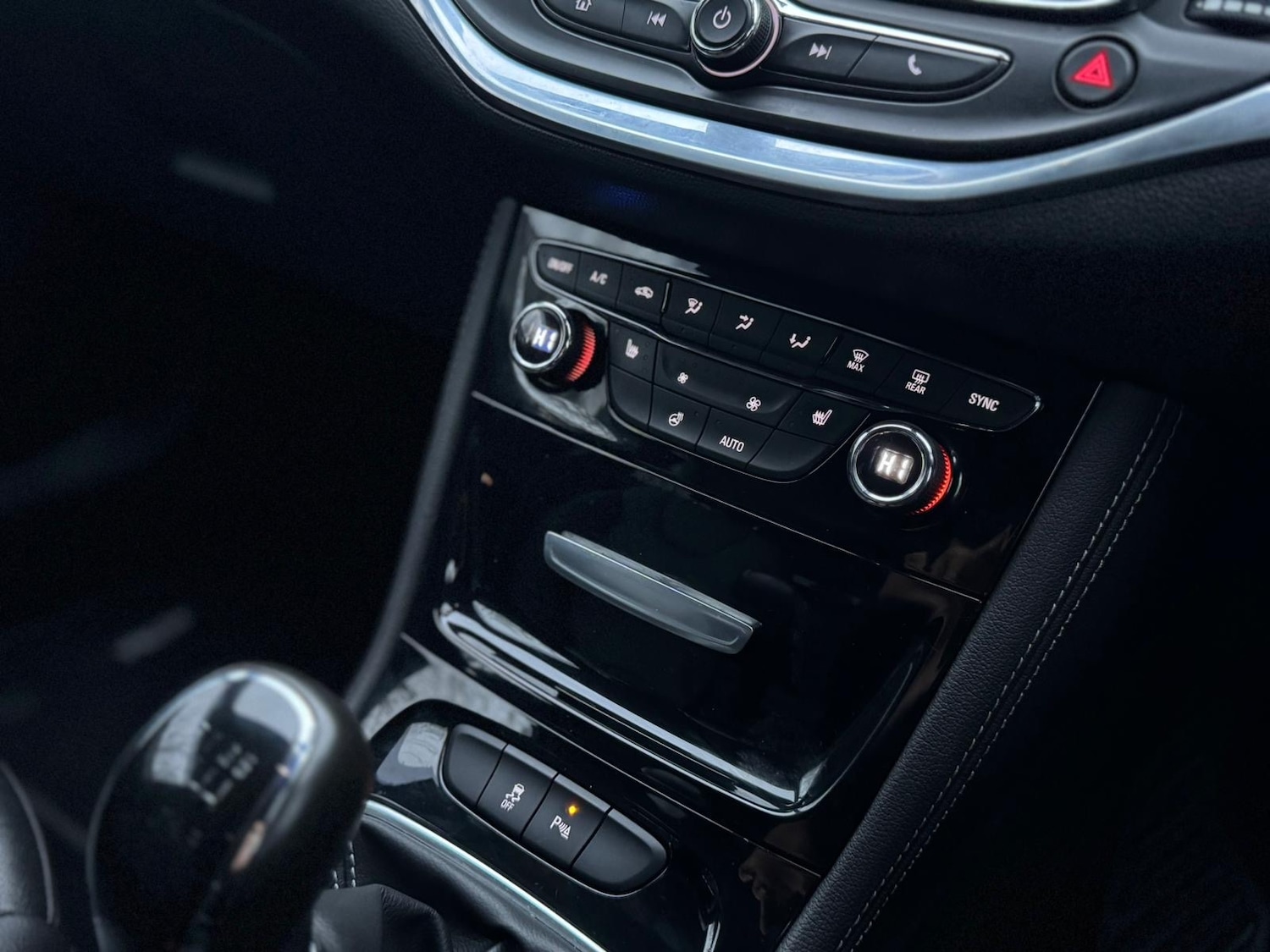 Used Vauxhall Astra 2017 for sale - 76720080: Photo 16