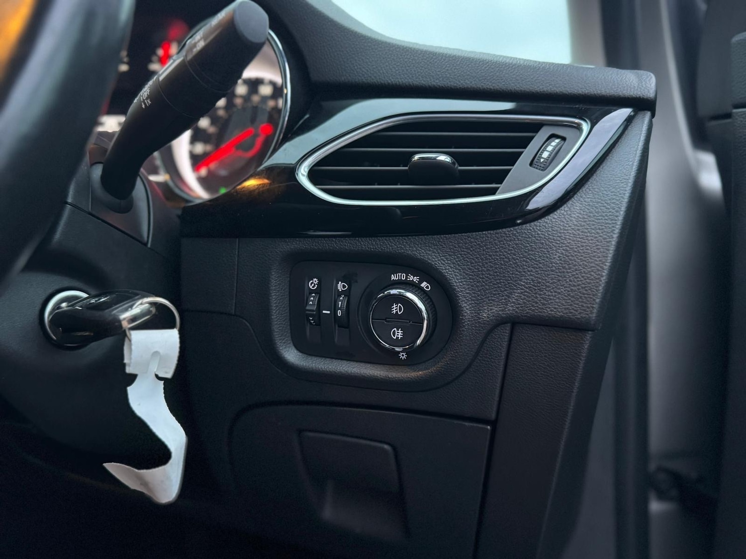 Used Vauxhall Astra 2017 for sale - 76720080: Photo 18