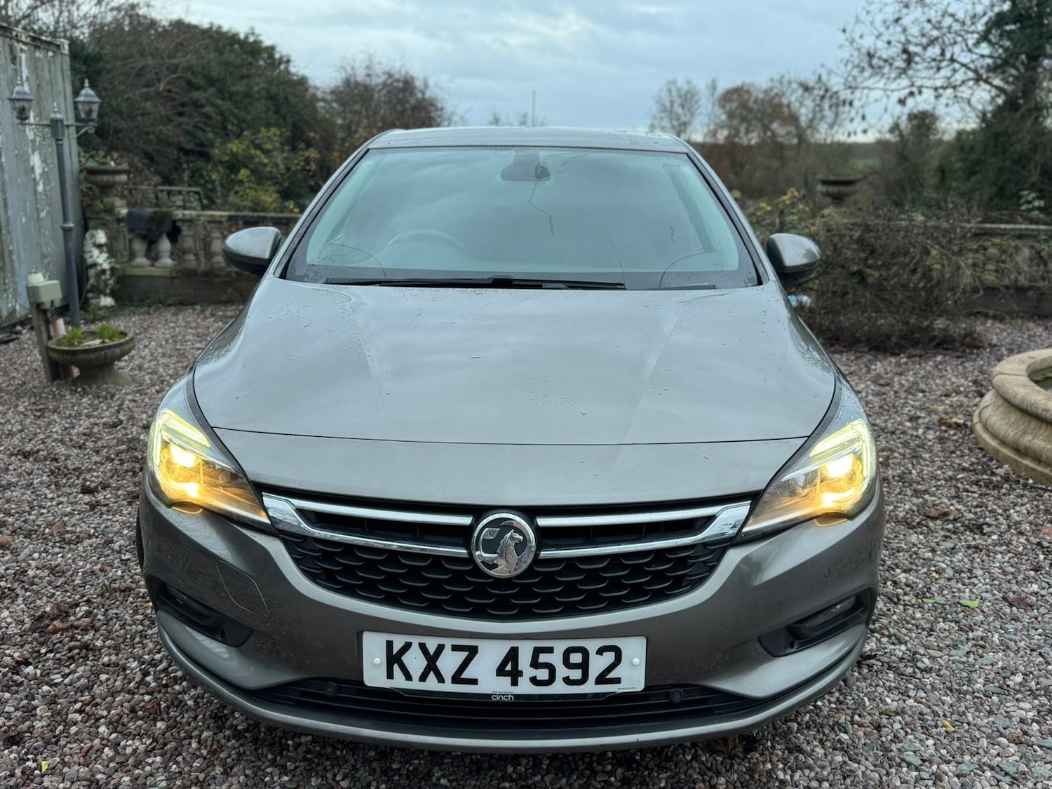 Used Vauxhall Astra 2017 for sale - 76720080: Photo 2