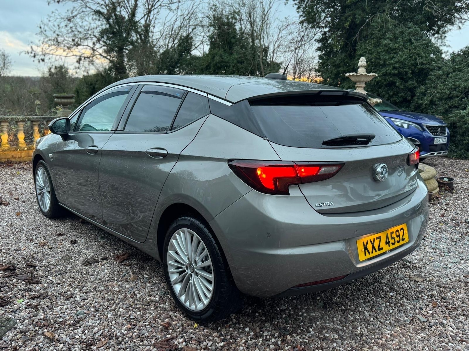 Used Vauxhall Astra 2017 for sale - 76720080: Photo 4