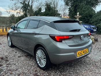 Used Vauxhall Astra 2017 for sale - 76720080: Photo