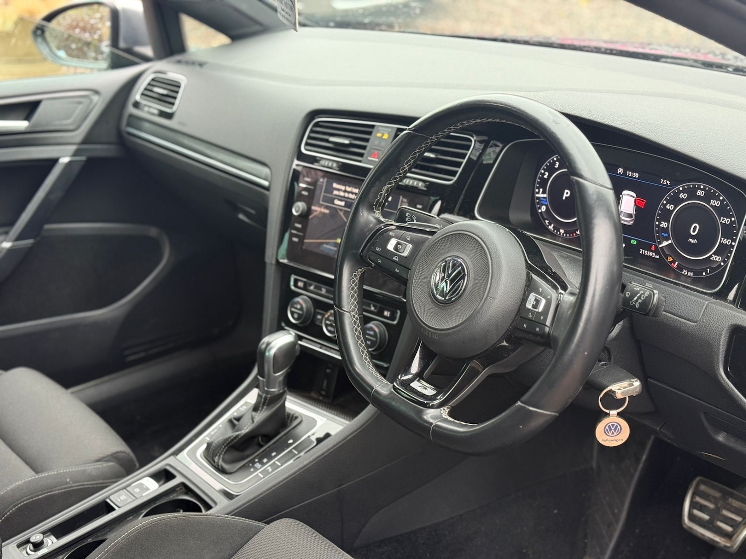 Used Volkswagen Golf 2017 for sale - 76974815: Photo 10