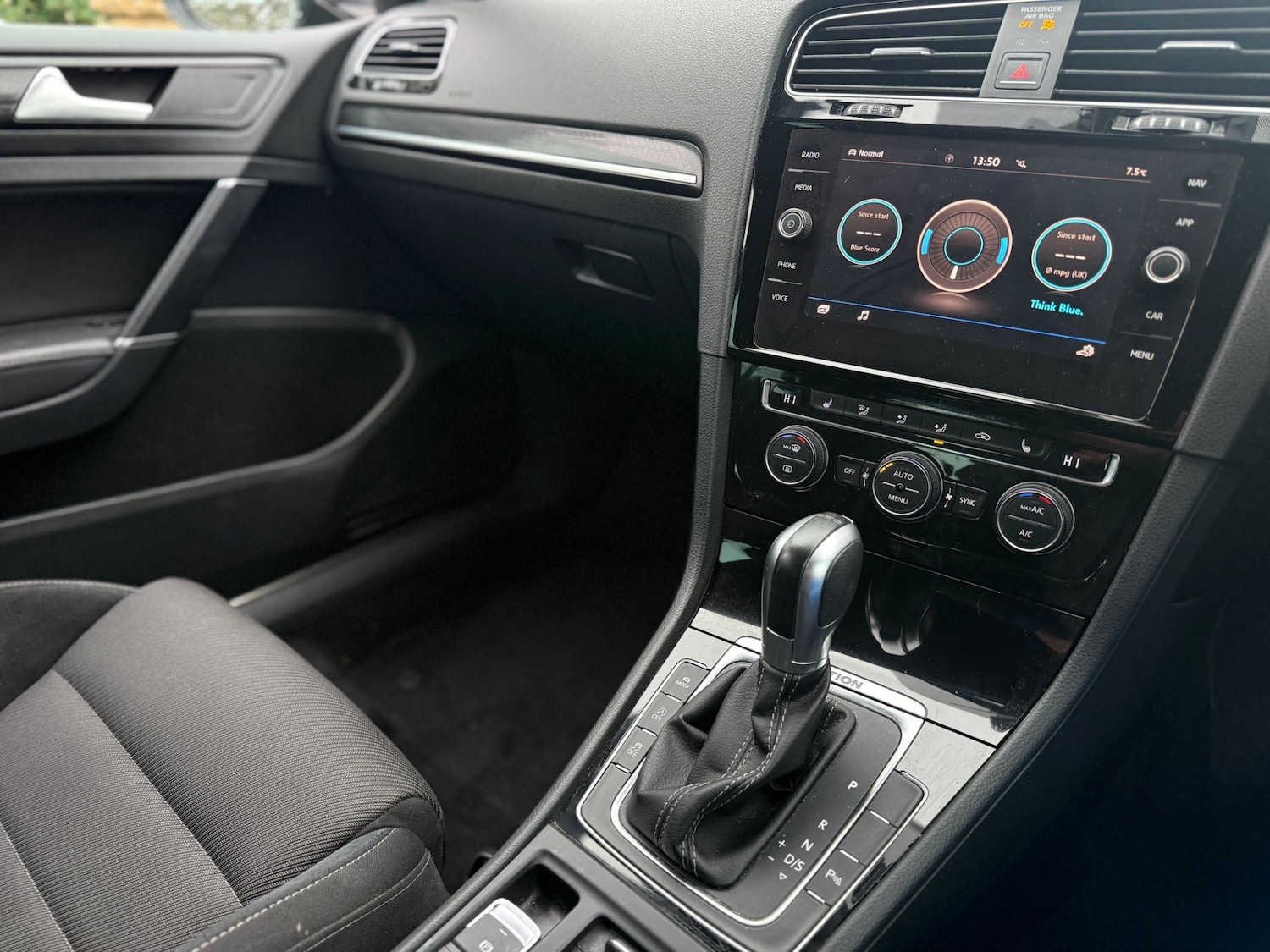 Used Volkswagen Golf 2017 for sale - 76974815: Photo 12