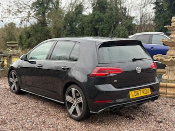 Used Volkswagen Golf 2017 for sale - 76974815: Photo