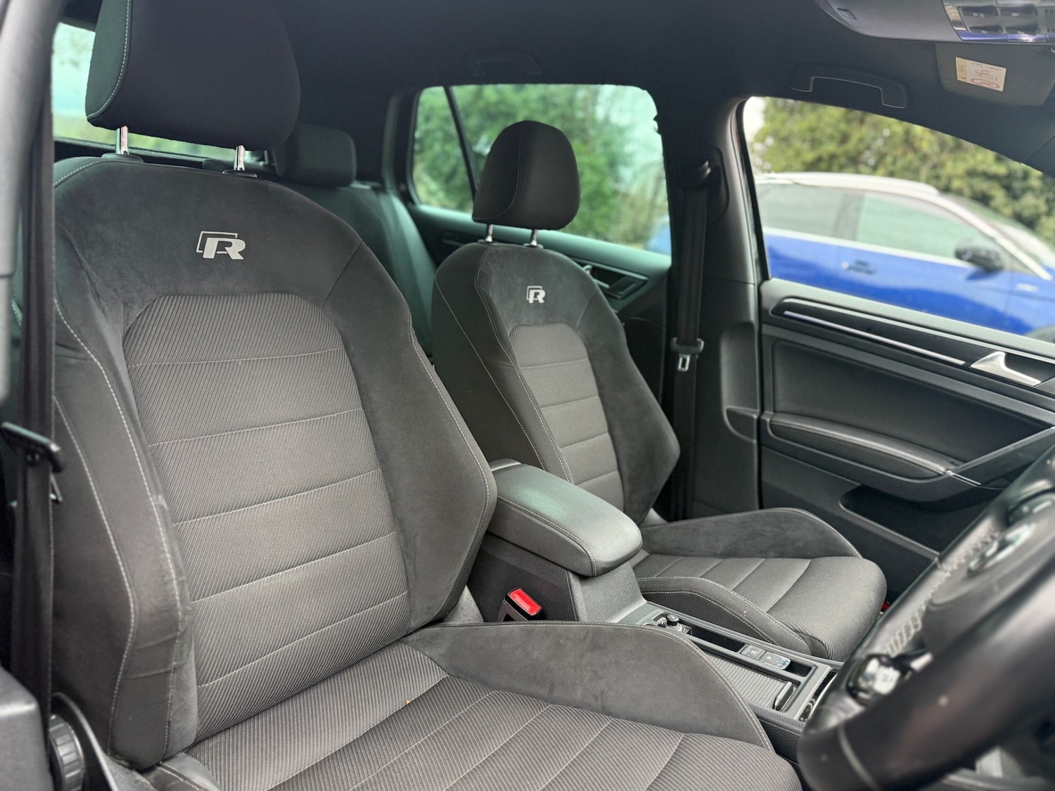 Used Volkswagen Golf 2017 for sale - 76974815: Photo 9