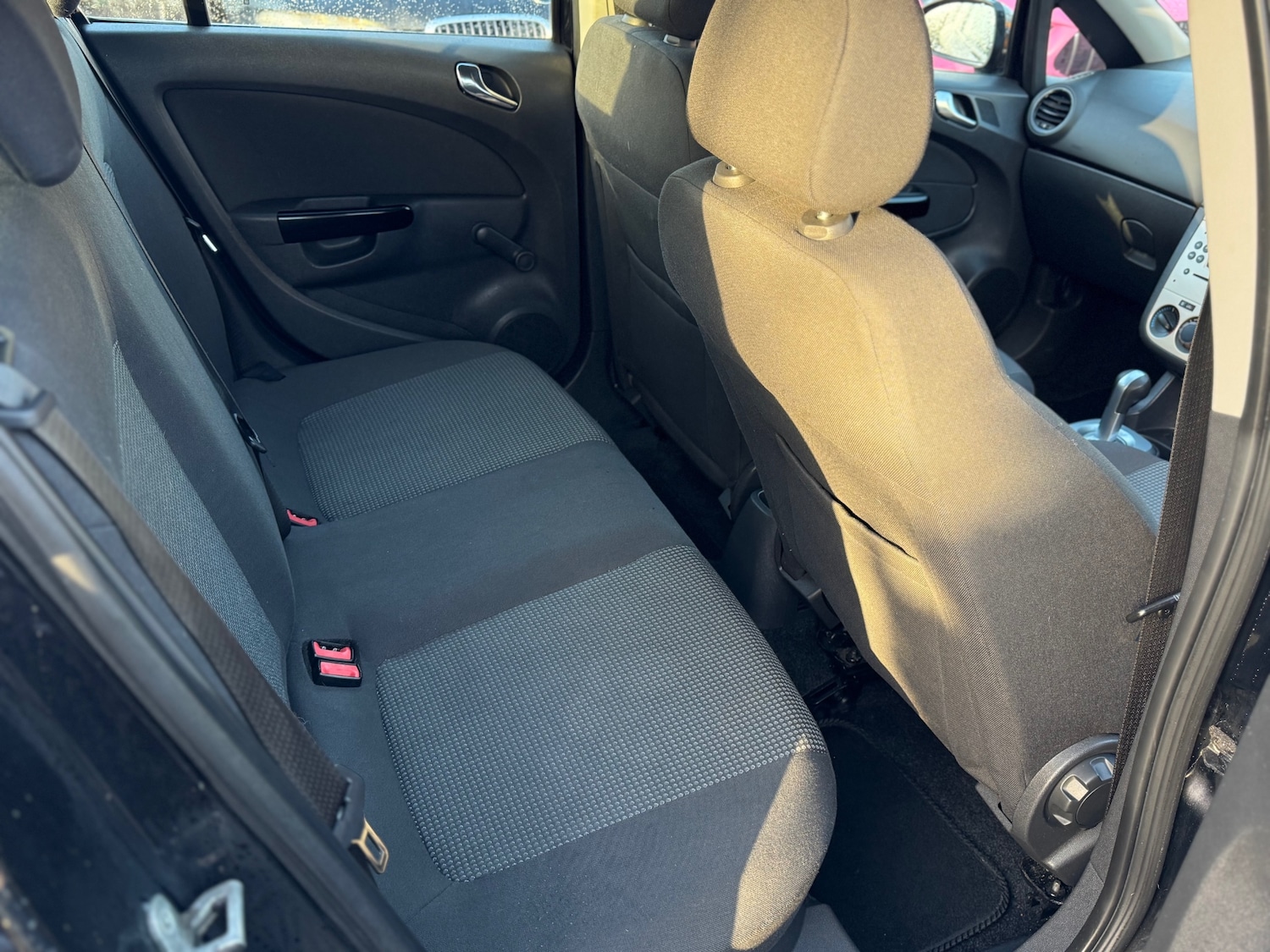 Used Vauxhall Corsa 2010 for sale - 76734462: Photo 8