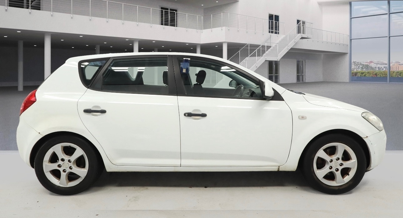 Used Kia Ceed 2009 for sale - 76786367: Photo 5