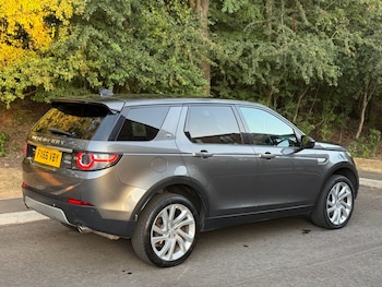 Used Land Rover Discovery Sport 2016 for sale - 79342905: Photo
