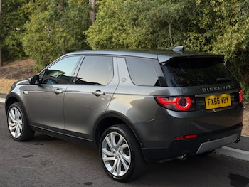 Used Land Rover Discovery Sport 2016 for sale - 79342905: Photo