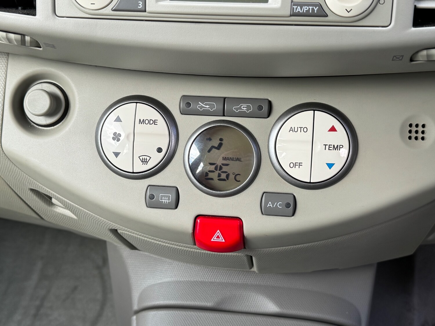 Used Nissan Micra 2003 for sale - 76134147: Photo 19