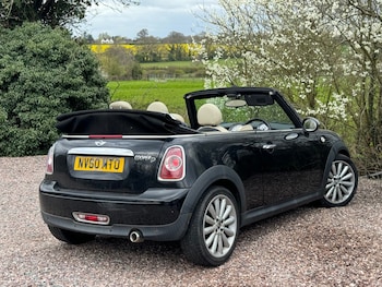 Used MINI Convertible 2010 for sale - 78134805: Photo