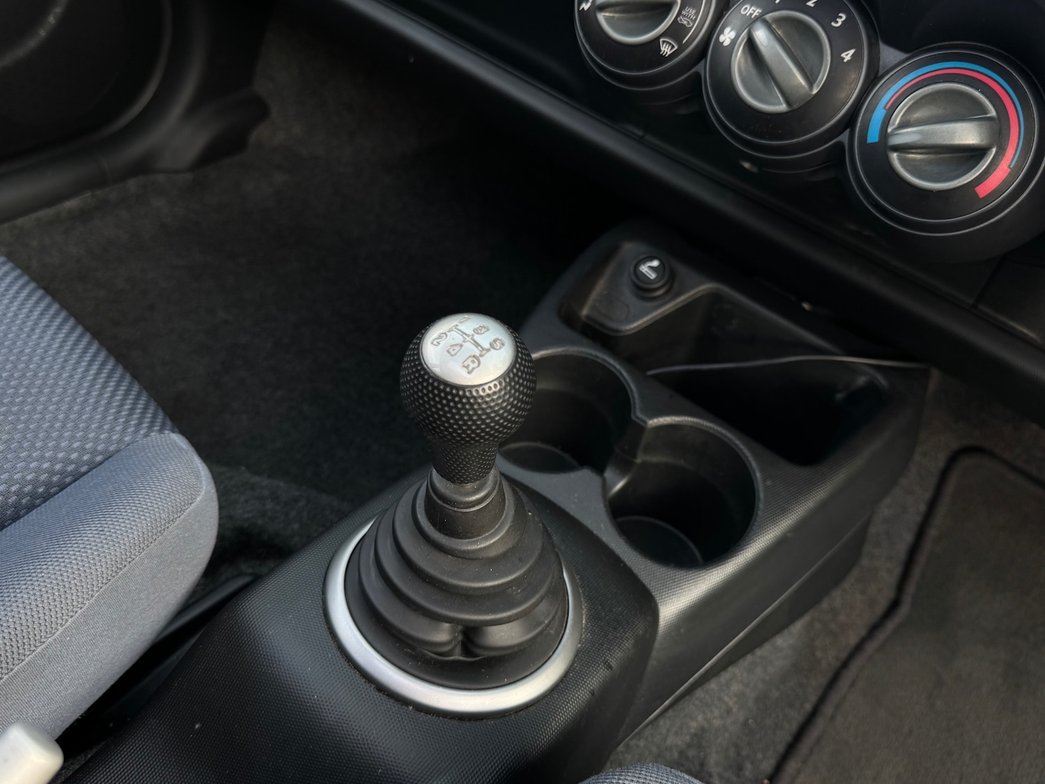 Used Honda Jazz 2002 for sale - 77069368: Photo 11