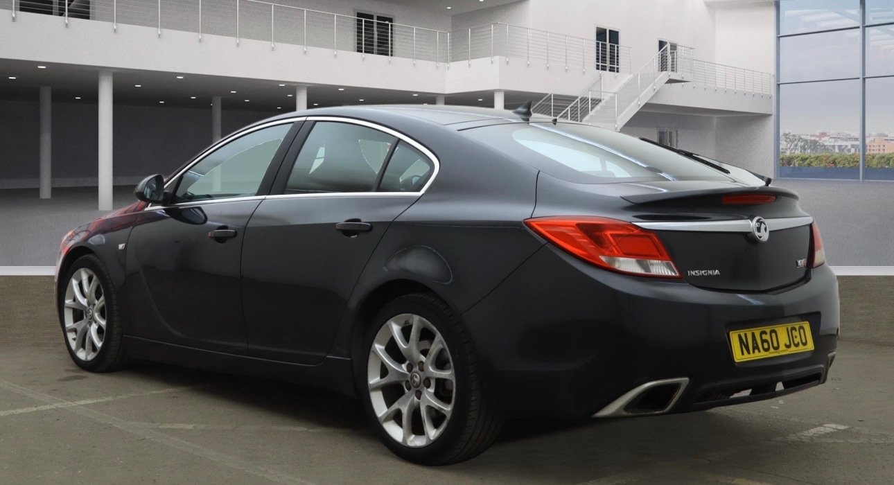 Used Vauxhall Insignia 2010 for sale - 77854472: Photo 2
