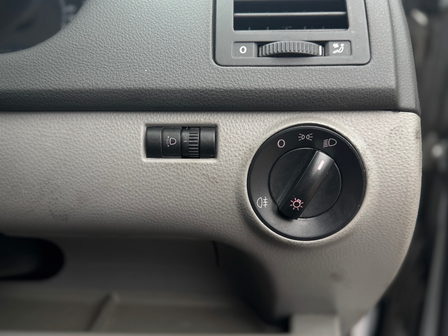 Used Volkswagen Polo 2004 for sale - 77980227: Photo 16