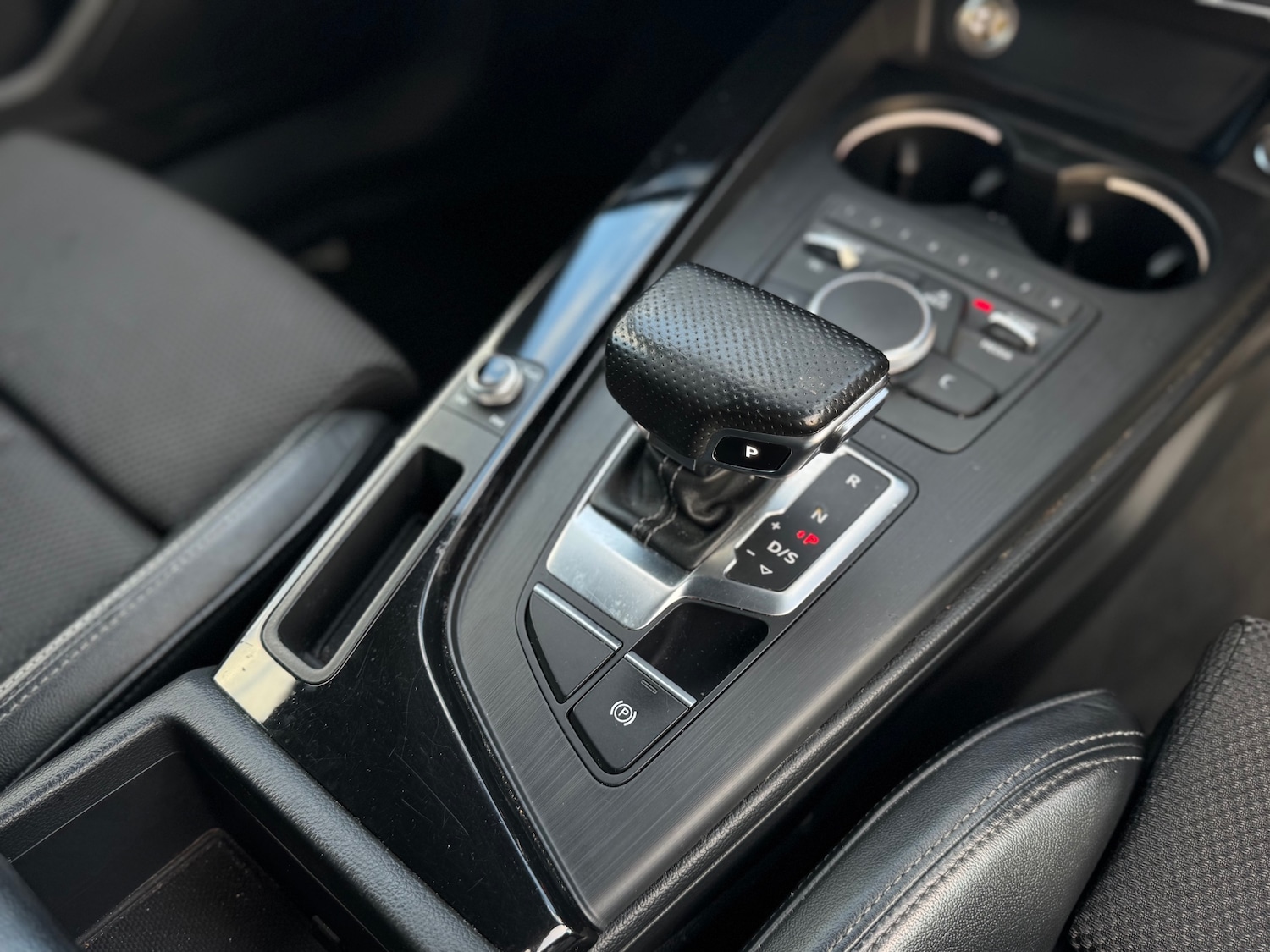 Used Audi A4 2016 for sale - 77888245: Photo 14