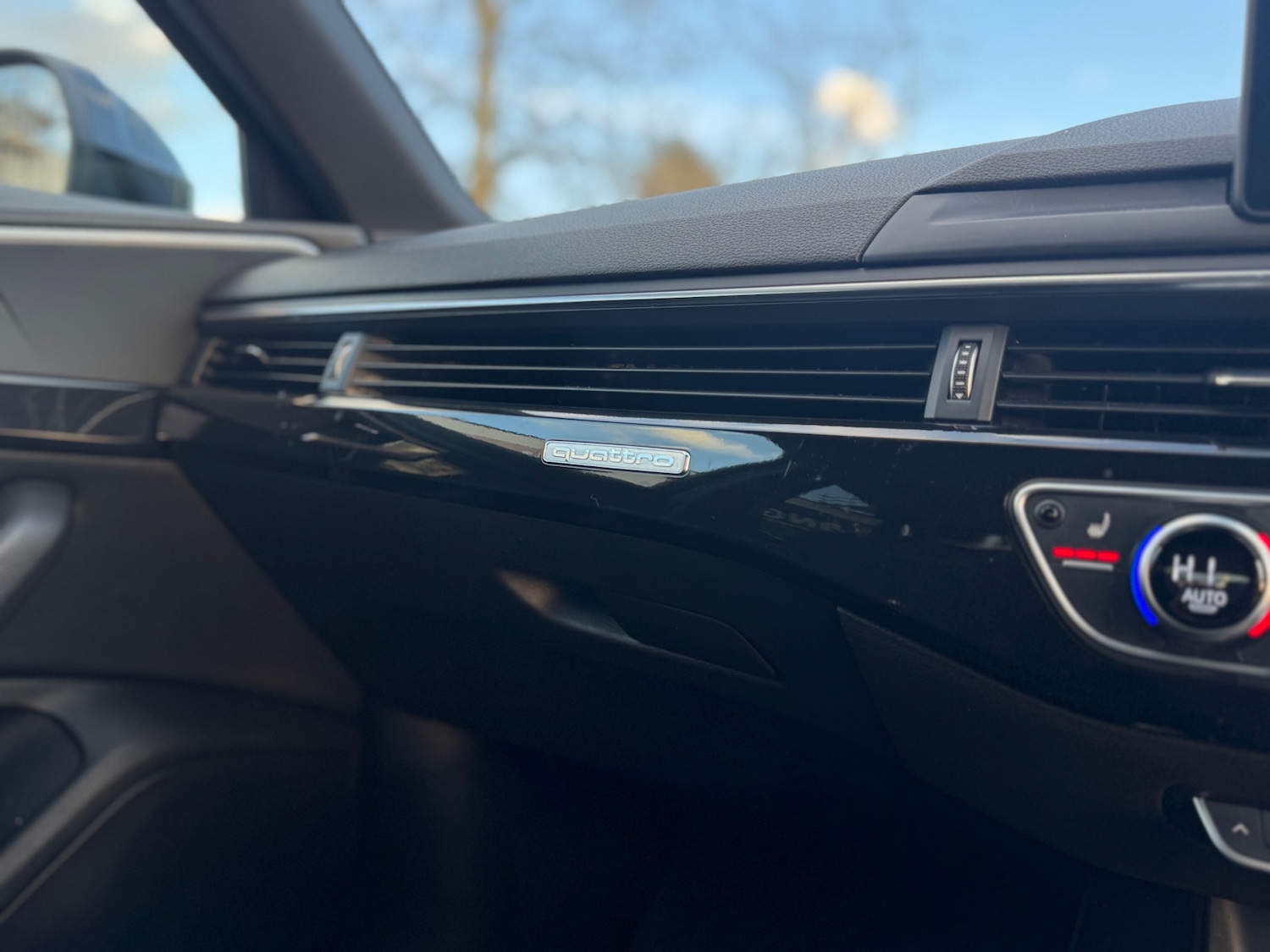 Used Audi A4 2016 for sale - 77888245: Photo 22