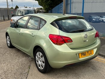 Used Vauxhall Astra 2011 for sale - 79600780: Photo