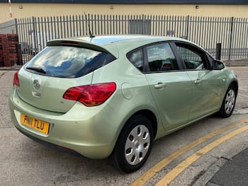 Used Vauxhall Astra 2011 for sale - 79600780: Photo