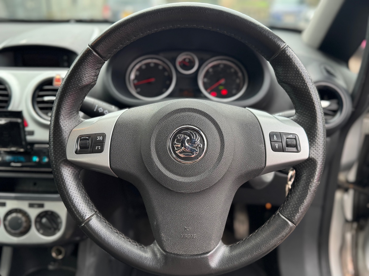 Used Vauxhall Corsa 2007 for sale - 76736104: Photo 5