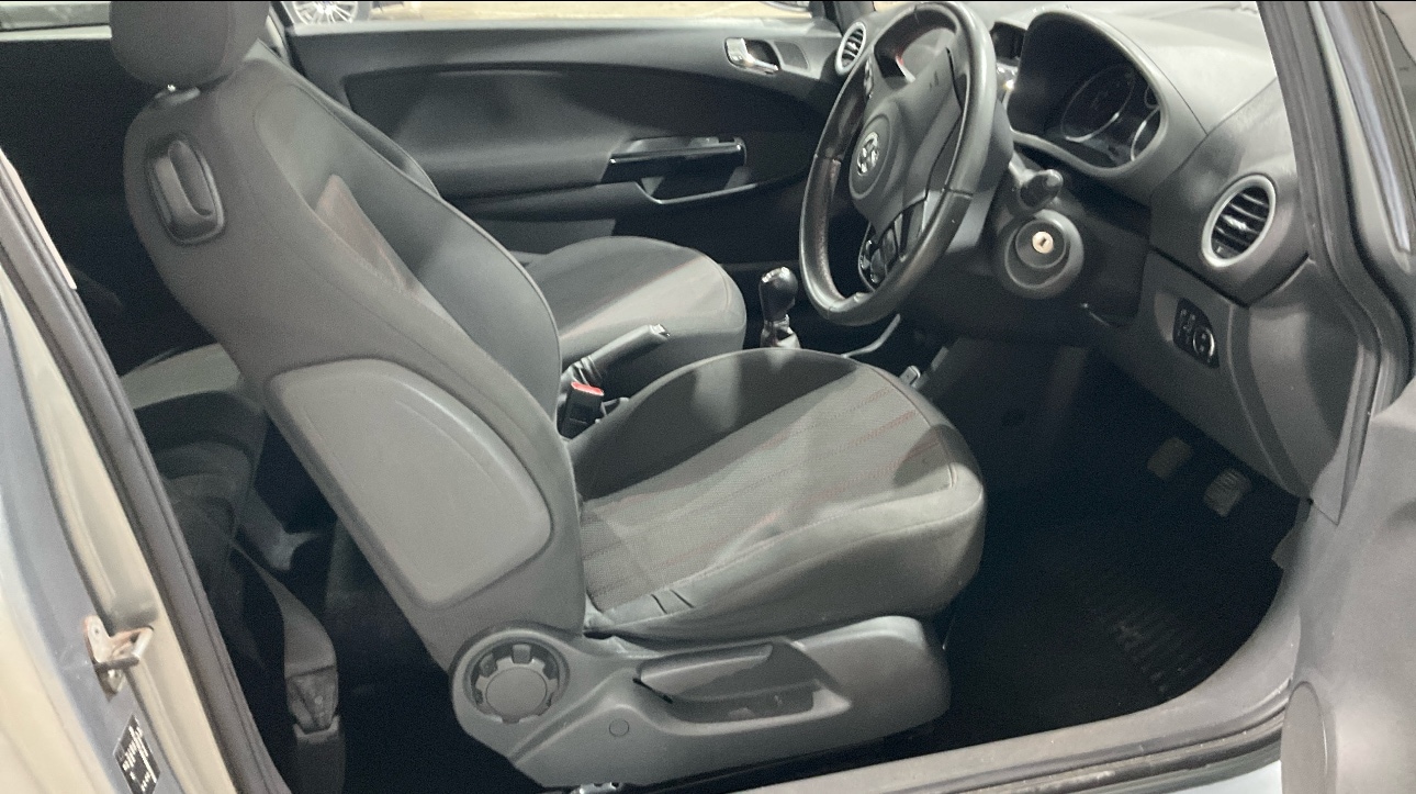 Used Vauxhall Corsa 2011 for sale - 76761949: Photo 7