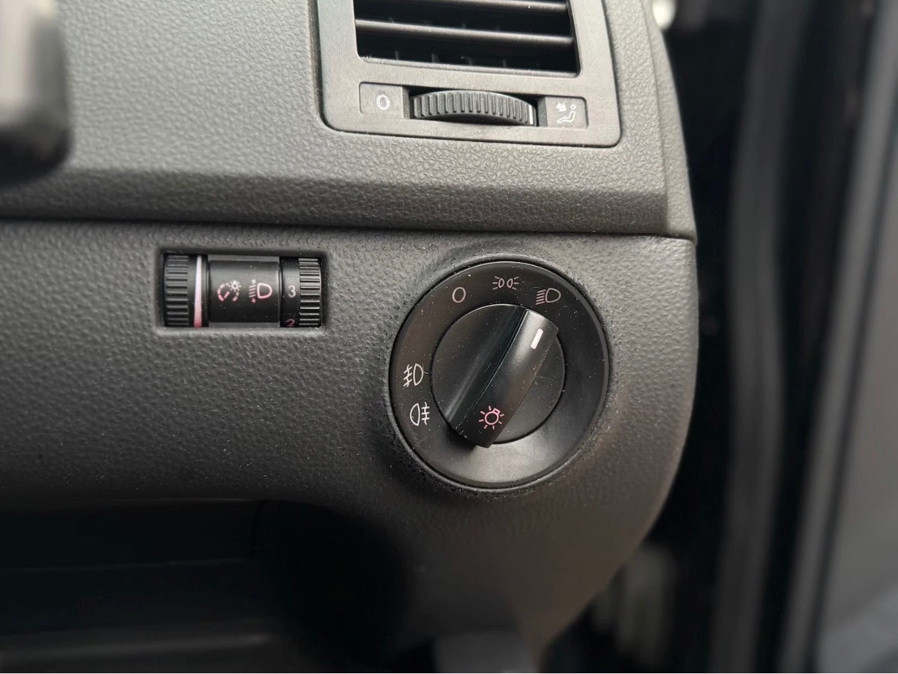 Used Volkswagen Polo 2008 for sale - 77979824: Photo 10