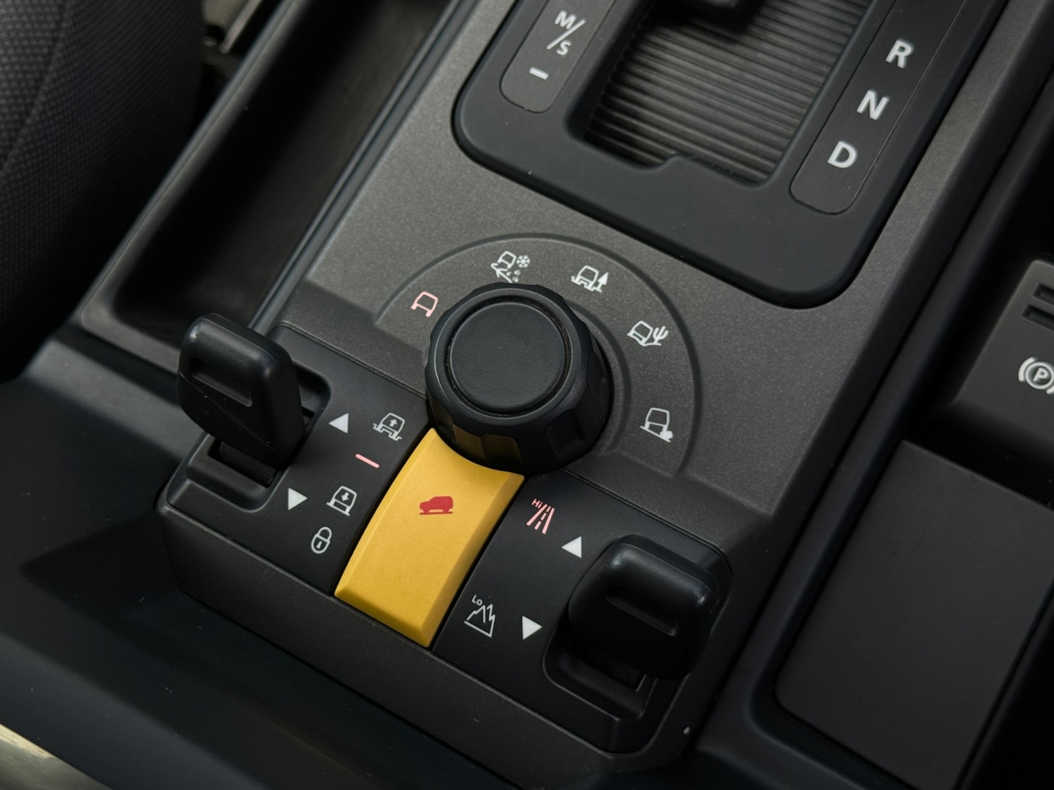 Used Land Rover Discovery 3 2008 for sale - 77332363: Photo 24