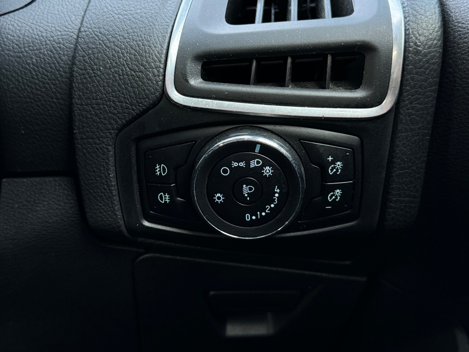 Used Ford Focus 2014 for sale - 77384985: Photo 24