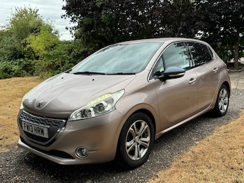 Used Peugeot 208 2013 for sale - 79440470: Photo