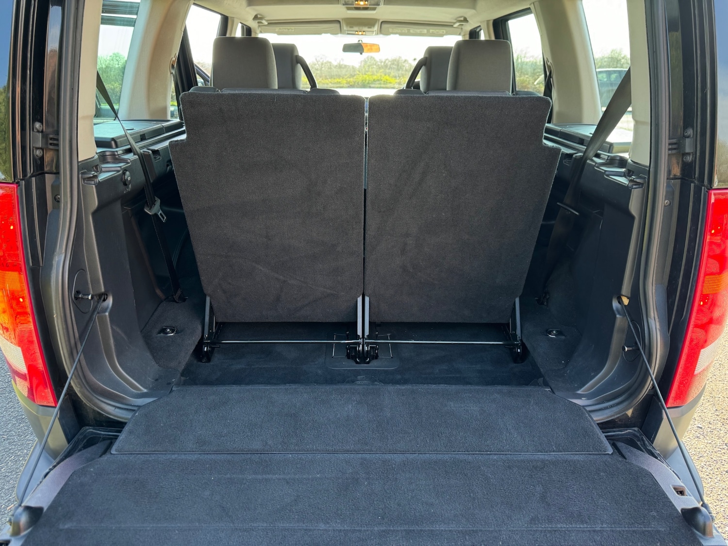 Used Land Rover Discovery 3 2008 for sale - 77940937: Photo 2