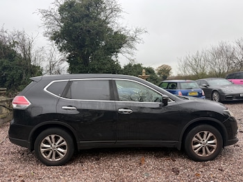 Used Nissan X-Trail 2017 for sale - 76583402: Photo