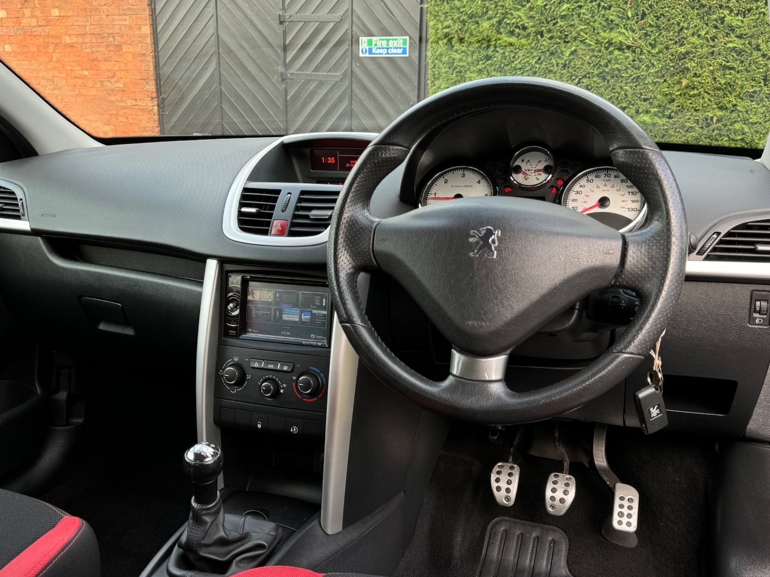 Used Peugeot 207 2012 for sale - 76410152: Photo 13