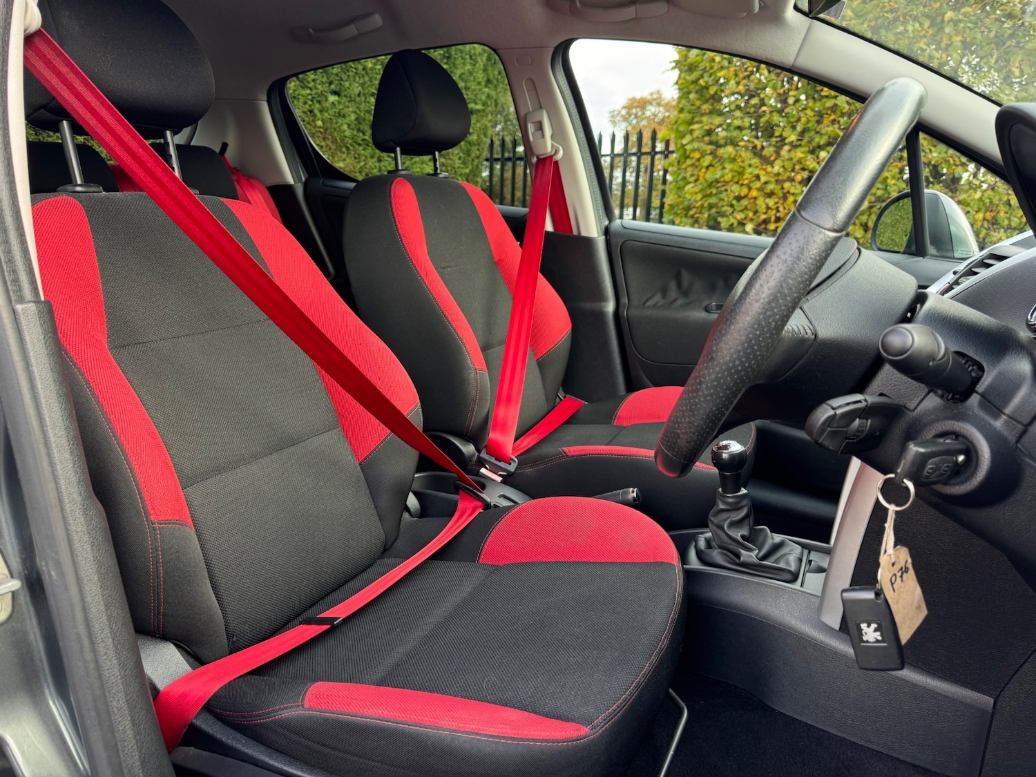 Used Peugeot 207 2012 for sale - 76410152: Photo 9