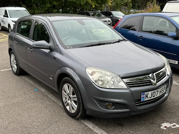 Vauxhall - Astra