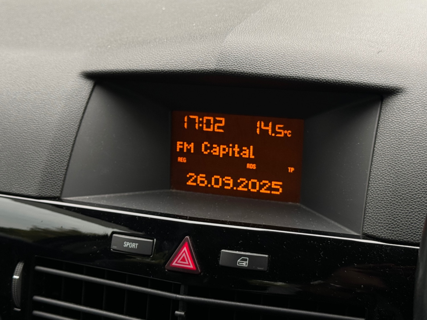 Used Vauxhall Astra 2007 for sale - 76082938: Photo 8
