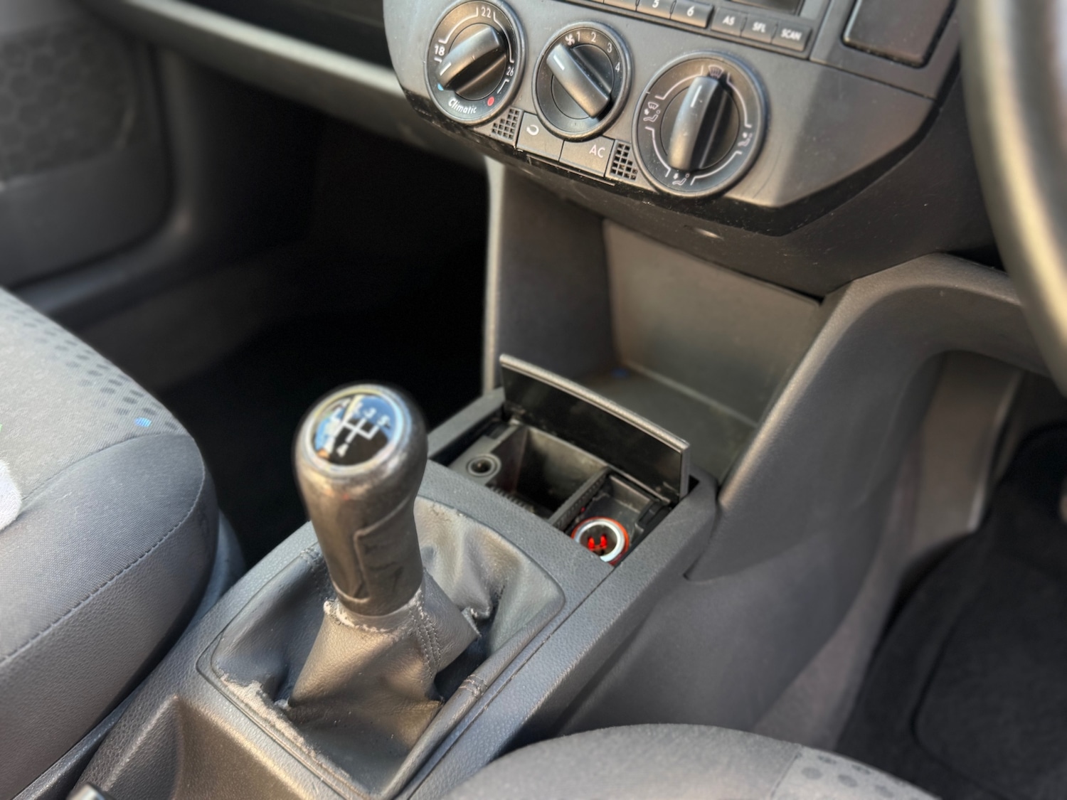 Used Volkswagen Polo 2003 for sale - 76024319: Photo 8